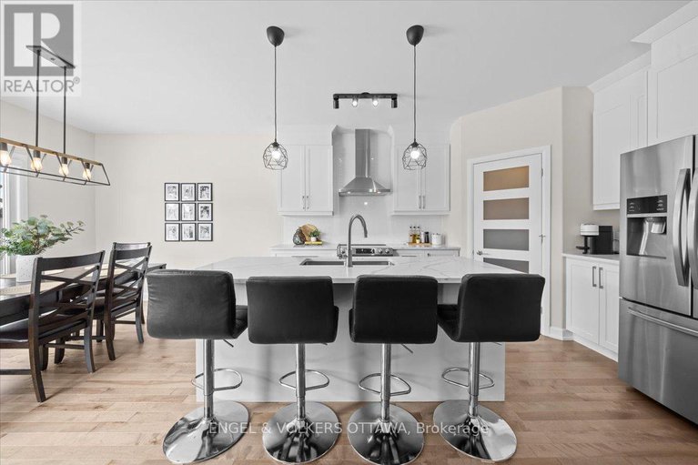 29402076/624-geneva-crescent/embrun/russell/ontario/K0A1W0_11