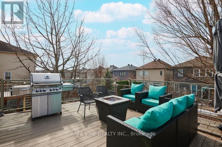 29590569/517-overland-drive/stittsville-north/ottawa/ontario/K2S0C2_32