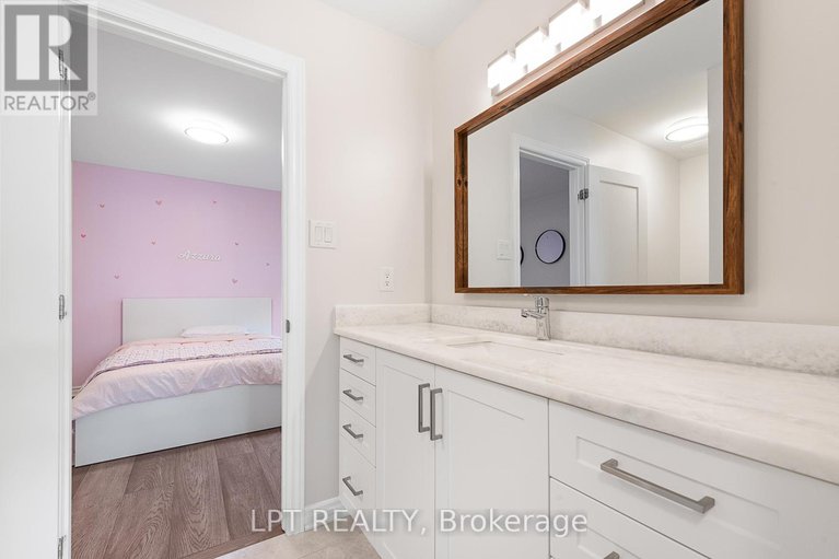 28424466/165-celestial-grove/half-moon-bay/ottawa/ontario/K2J6R6_27