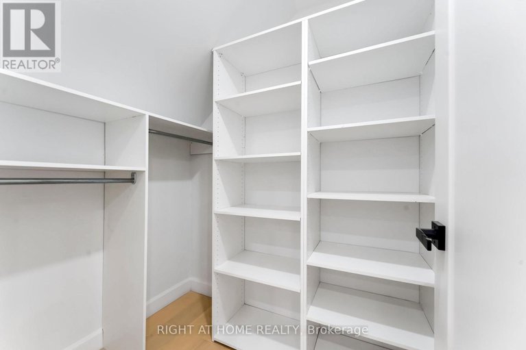 28705637/2700-priscilla-street/britannia/ottawa/ontario/K2B7E2_23