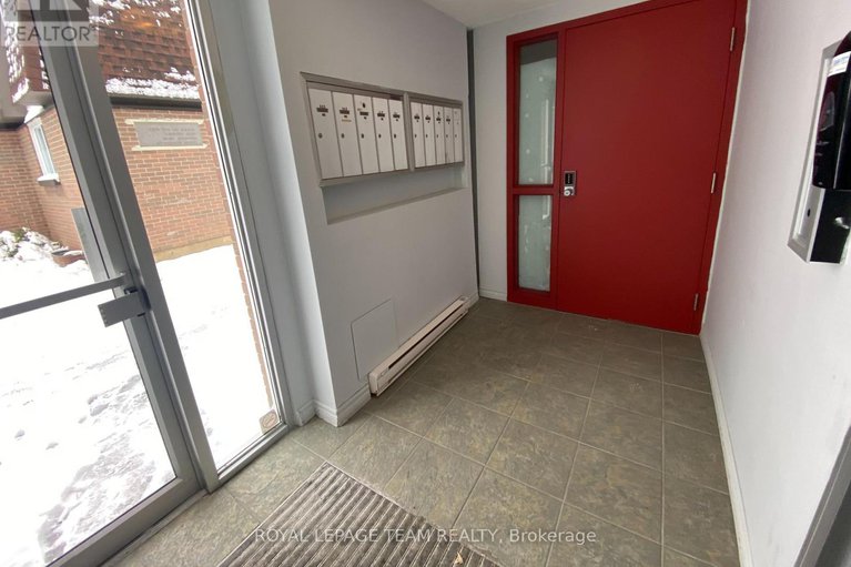 29119927/54-227-ridgepark-private/meadowlandscrestview/ottawa/ontario/K2G1H1_2