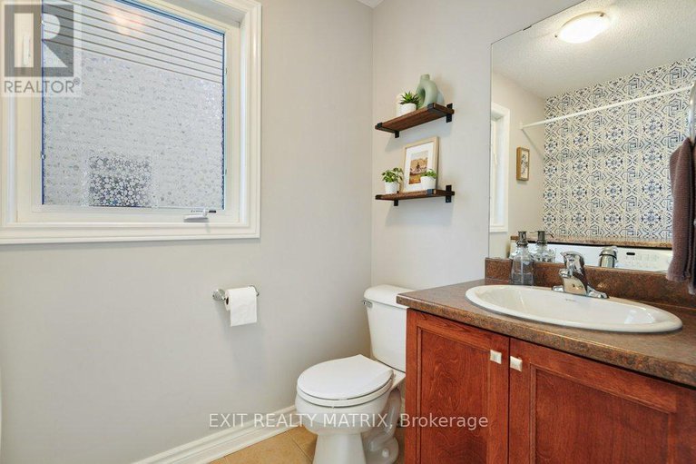 29145148/582-emerald-street/town-of-rockland/clarence-rockland/ontario/K4K0B4_16