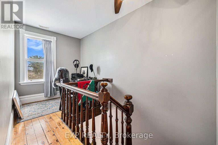 28427101/1589-river-road/mcnabbraeside-twps/mcnabbraeside/ontario/K0A1G0_12
