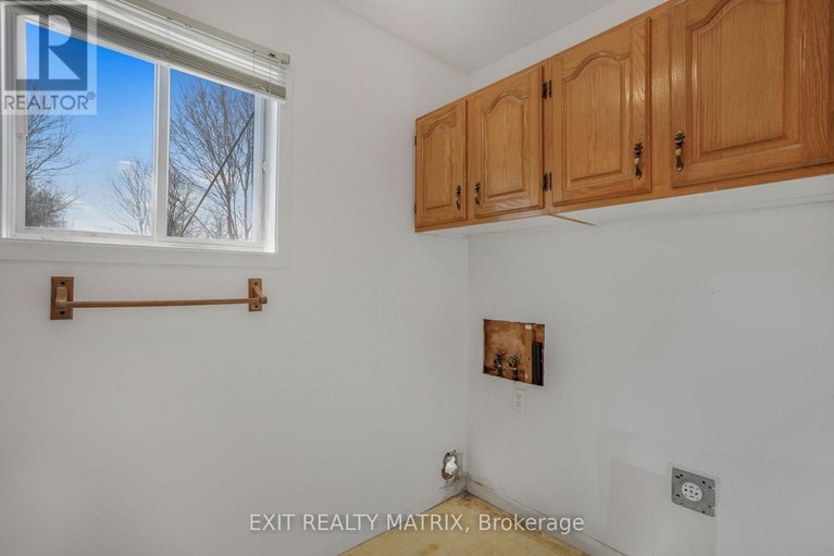 29674349/1630-gourley-road/east-hawkesbury/ontario/K6A2R2_32