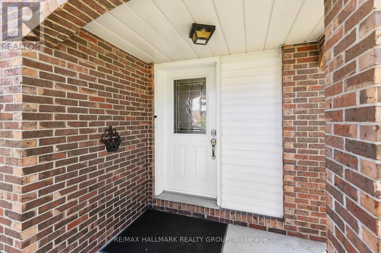 28647827/2-hackett-street/hunt-club-woods/ottawa/ontario/K1V0P8_3