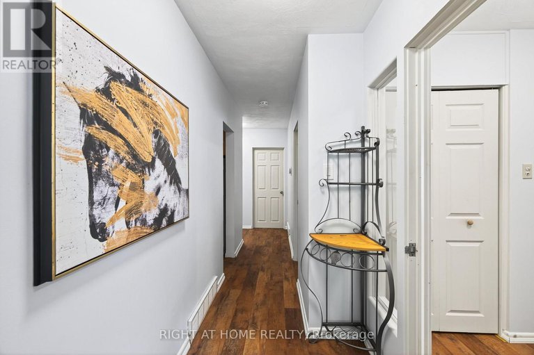 29114746/1153-adirondack-drive/kenson-park/ottawa/ontario/K2C2V2_21