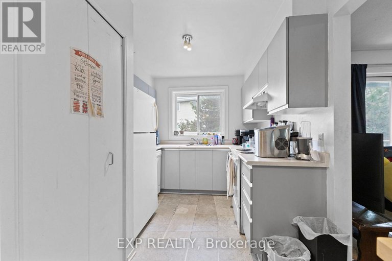 28937545/304-270-brittany-drive/viscount-alexander-park/ottawa/ontario/K1K4M3_4