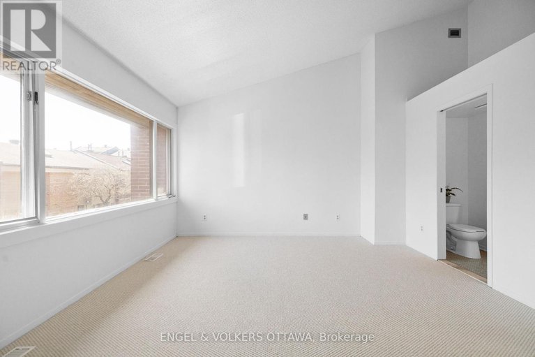 28241154/306-cathcart-street/lower-town/ottawa/ontario/K1N5C4_22