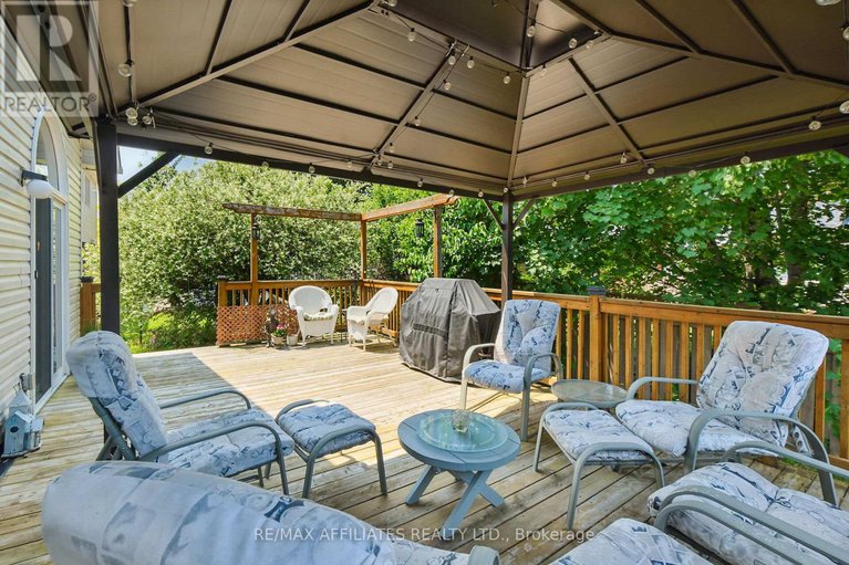 28426822/176-topaze-crescent/town-of-rockland/clarence-rockland/ontario/K4K0E2_47