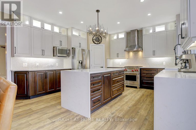 29269589/523-landswood-way/stittsville-south/ottawa/ontario/K2S0A6_13