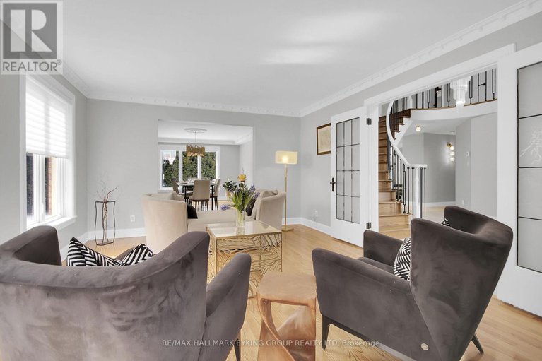 28224852/19-campfield-court/pineglencountry-place/ottawa/ontario/K2E7X8_9