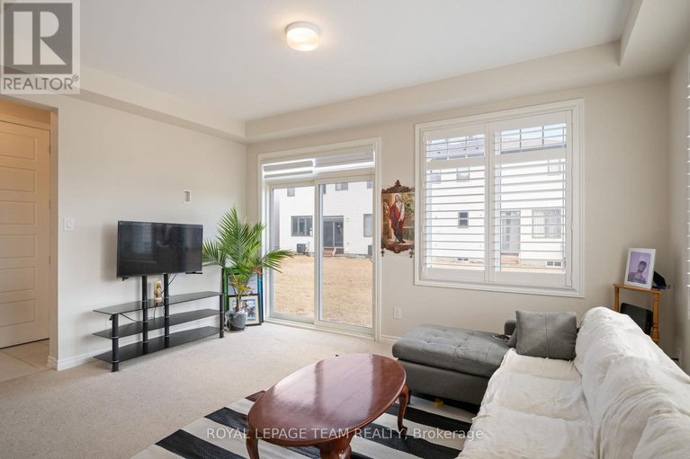 28565820/741-derreen-avenue/stittsville-north/ottawa/ontario/K2S2Y9_20