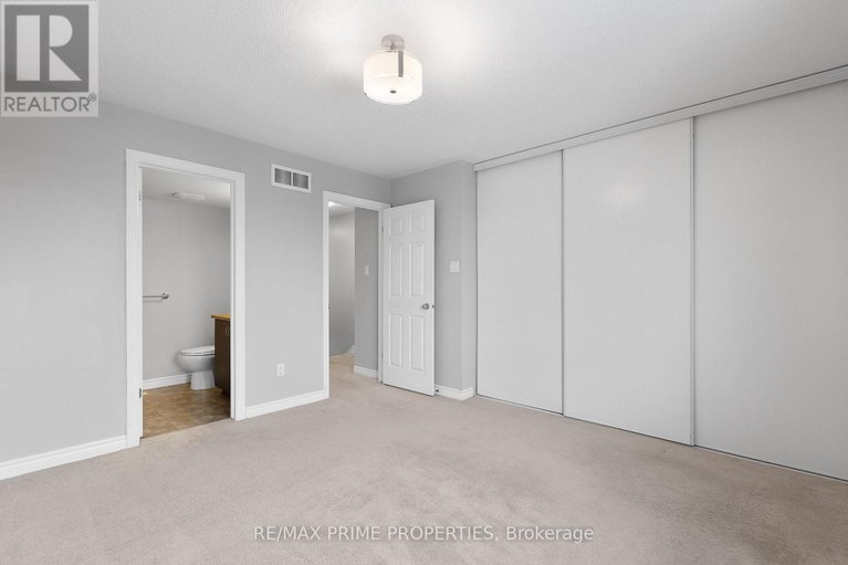 29217498/166-bluestone-private/avalon-west/ottawa/ontario/K4A0X7_30