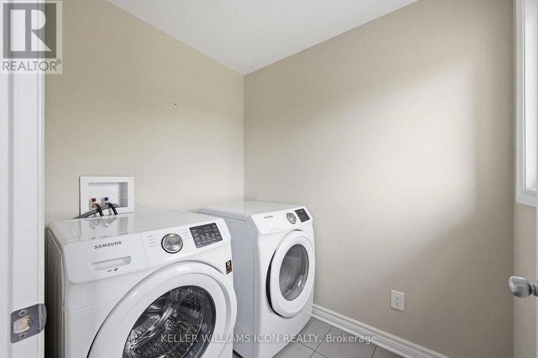29686107/3379-woodroffe-avenue/strandherd/ottawa/ontario/K2G6Z5_22