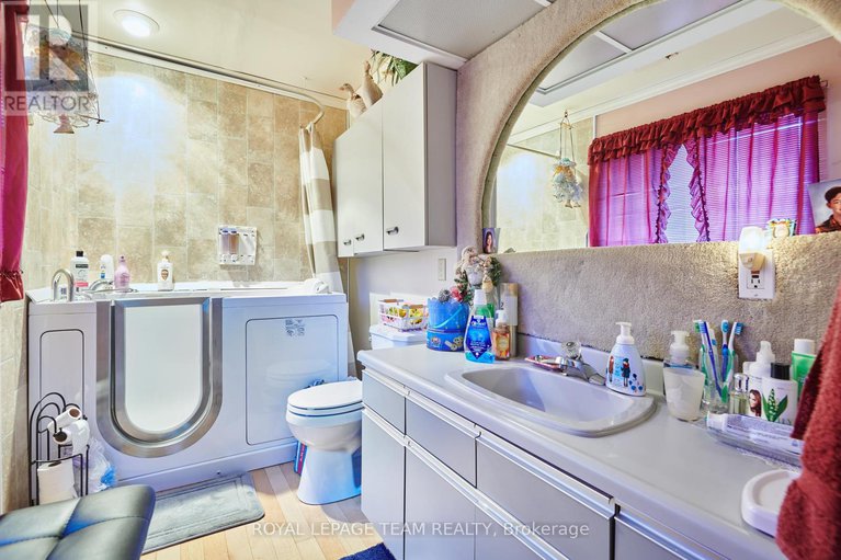 28525905/9-castleford-church-lane/horton-twp/horton/ontario/K7V3Z8_19