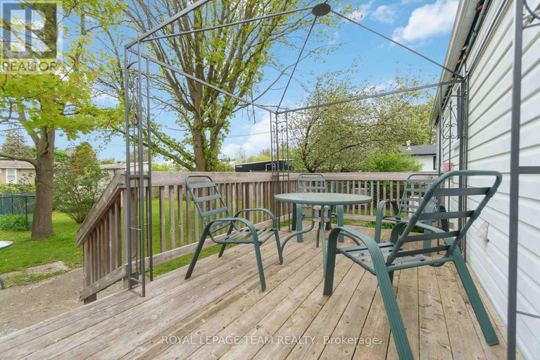 28348329/307-dodson-street/kemptville/north-grenville/ontario/K0G1J0_29
