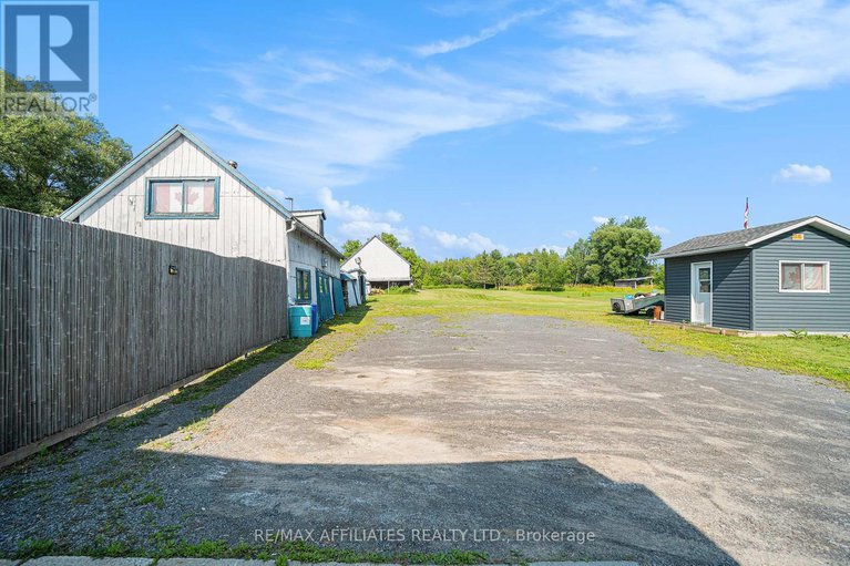 28625168/3971-champlain-street/clarencerockland-twp/clarence-rockland/ontario/K0A1E0_20