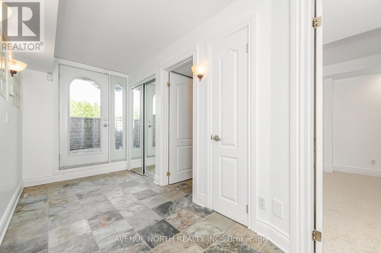 27993451/6804-lakes-park-drive/greely/ottawa/ontario/K4P1M6_26