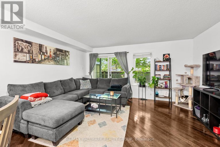 28440261/235-keltie-private/longfields/ottawa/ontario/K2J0A3_13