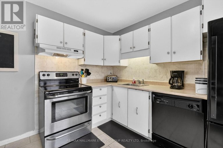 29566260/10-6265-castille-court/convent-glen-south/ottawa/ontario/K1C1X4_15