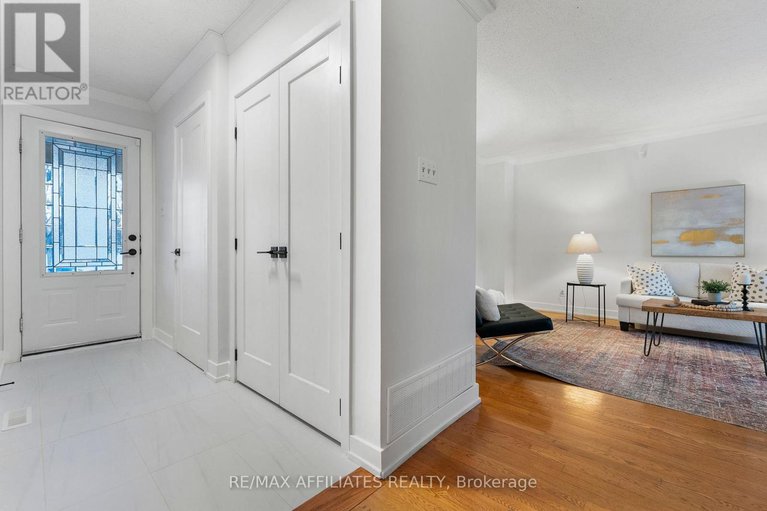 29162988/31-exeter-drive/on-the-green/ottawa/ontario/K2J1Z9_3