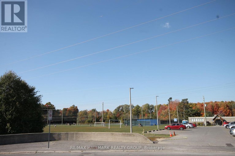 28961458/49-bellman-drive/arlington-woods/ottawa/ontario/K2H8S4_25
