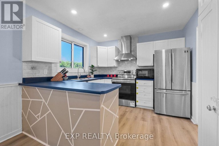 29639426/84-martin-street-n/almonte/mississippi-mills/ontario/K0A1A0_17