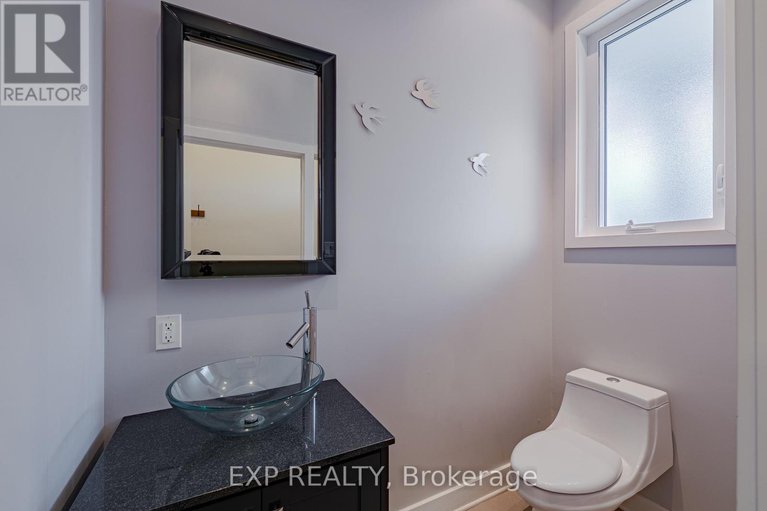 29241575/14-camil-street/castle-heightsrideau-high/ottawa/ontario/K1K0X1_14