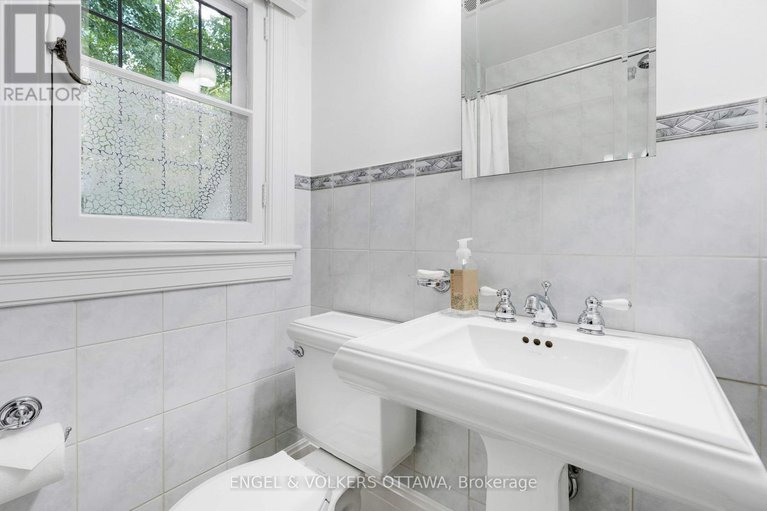 28788939/386-ashbury-road/rockcliffe/ottawa/ontario/K1M0R8_14
