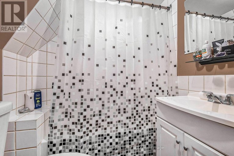 28438743/1384-chatelain-avenue/carlington/ottawa/ontario/K1Z8A8_25