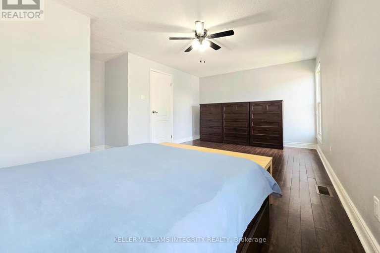28534881/218-2270-cotters-crescent/windsor-park-village/ottawa/ontario/K1V8Y6_17