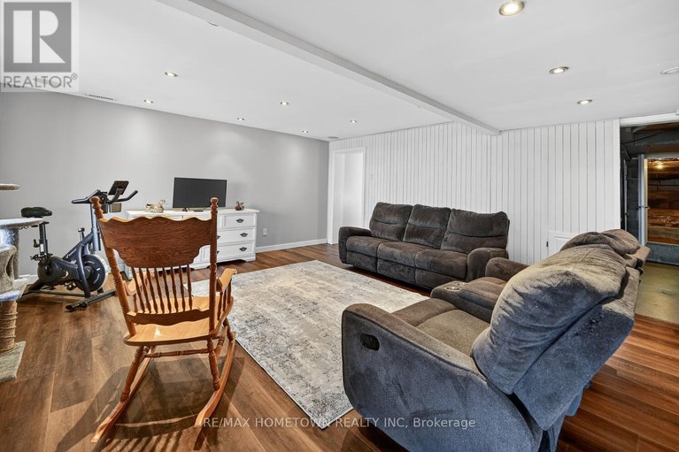 29585347/1643-county-road-2-road/augusta-twp/augusta/ontario/K0E1T0_24