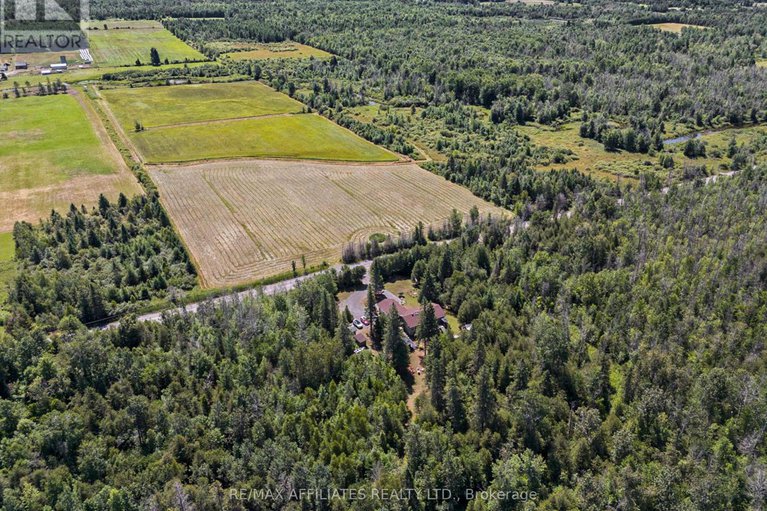 28652635/8185-jock-trail/goulbourn-twp-from-franktown-rdsouth-to-rideau/ottawa/ontario/K0A2Z0_46