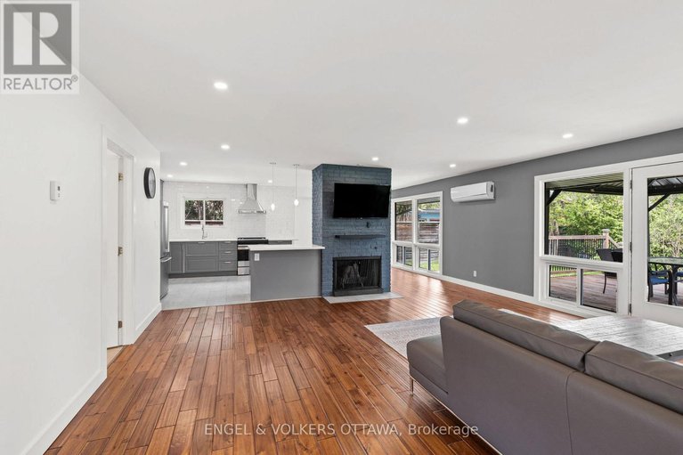 28294344/70-varley-drive/beaverbrook/ottawa/ontario/K2K1H2_4