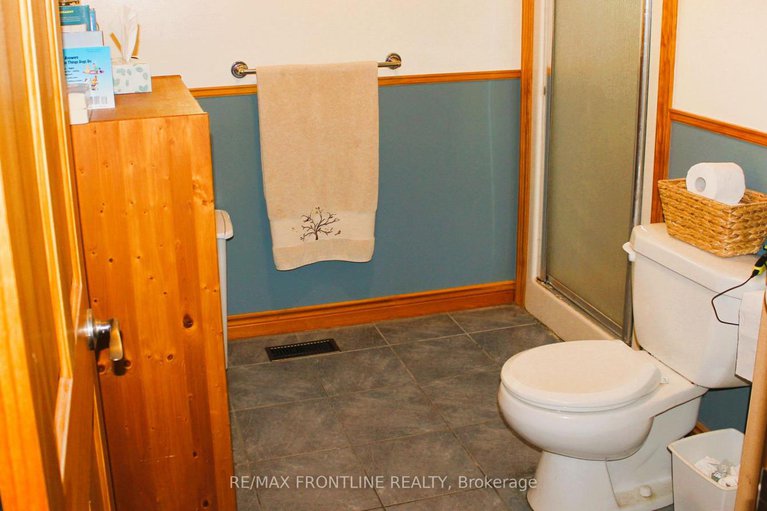 28731654/1943-drummond-concession-4c/drummond-n-elmsley-drummond-twp/drummondnorth-elmsley/ontario/K7H3C8_18