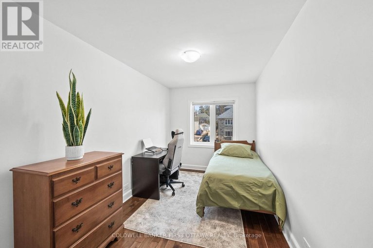 29594618/12-stevenson-avenue/carlington/ottawa/ontario/K1Z6N1_21