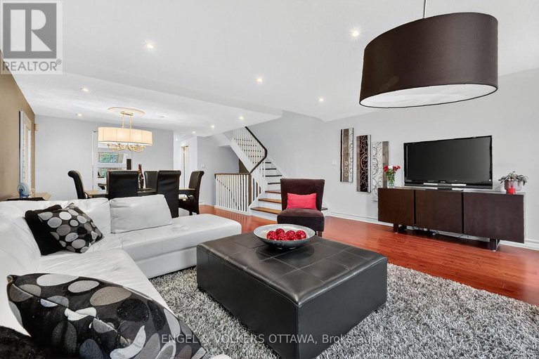 29238292/c8-111-echo-drive-w/ottawa-east/ottawa/ontario/K1S5K8_20