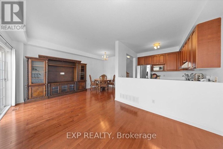 29649863/628-pepperville-crescent/emerald-meadowstrailwest/ottawa/ontario/K2M0E8_12