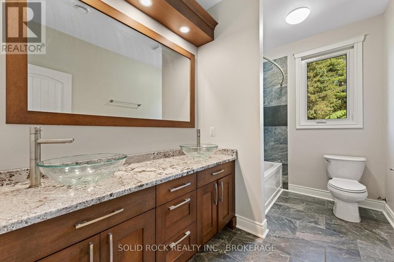 29429943/132-western-avenue/drummondnorth-elmsley-north-elmsley-twp/drummondnorth-elmsley/ontario/K7A4S4_13