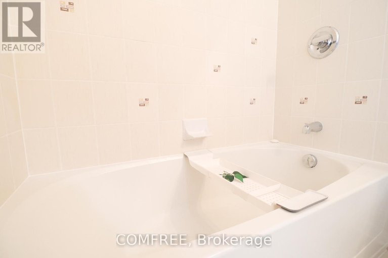 29567235/318-amici-terrace/emerald-meadowstrailwest/ottawa/ontario/K2S0J6_16