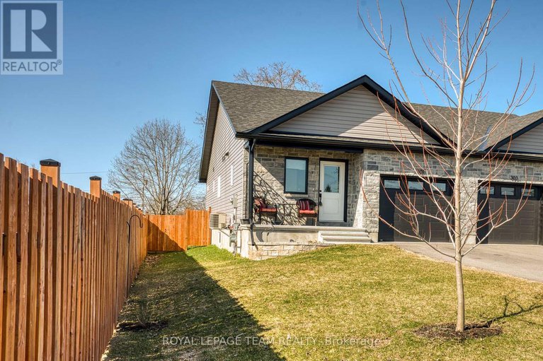 28222436/301-napier-court-nw/almonte/mississippi-mills/ontario/K0A1A0_2