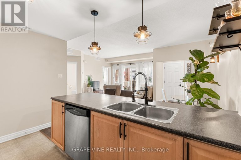 28628739/d-165-crestway-drive/barrhaven-east/ottawa/ontario/K2G7C8_15