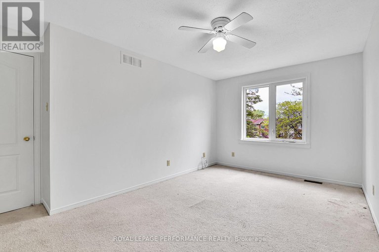 28371665/17-1838-summerfields-crescent/chapel-hill/ottawa/ontario/K1C7B7_27