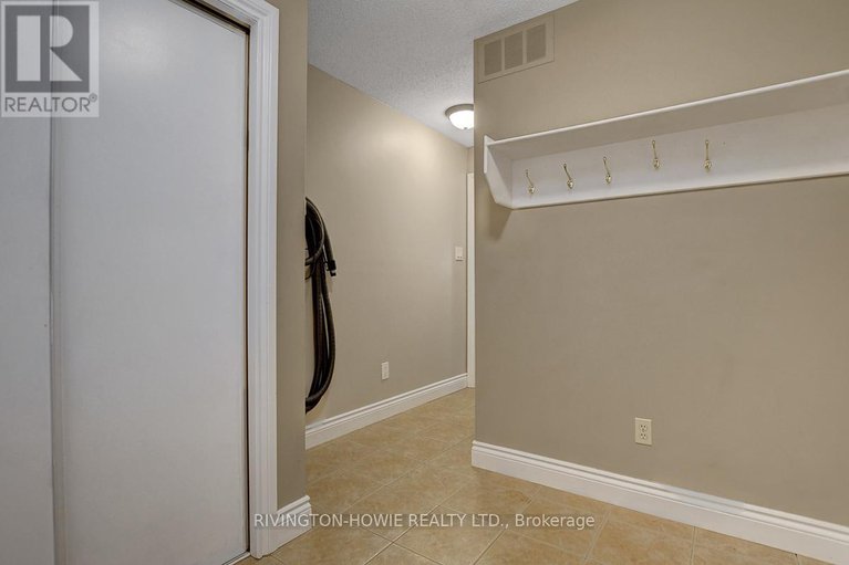 29084364/4-conductor-avenue/stittsville-central/ottawa/ontario/K2S0S3_24