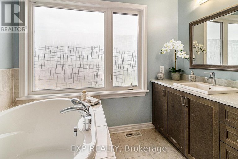 29588179/383-memorial-grove/riverside-southgloucester-glen/ottawa/ontario/K1X0C7_27