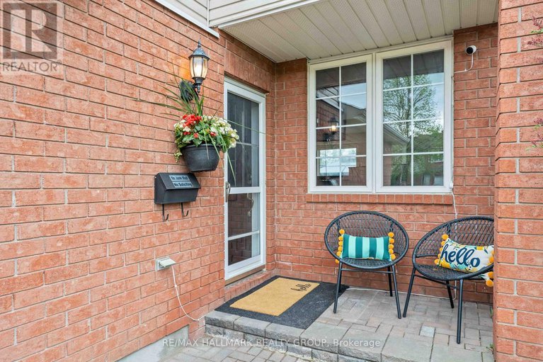 28384628/1532-duplante-avenue/fallingbrookpineridge/ottawa/ontario/K4A3Z2_3