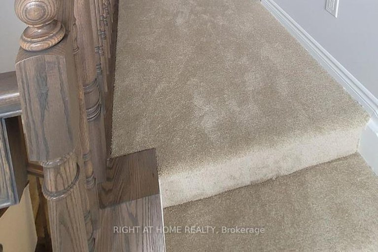 29048181/713-perseus-avenue/half-moon-bay/ottawa/ontario/K2J3V5_18