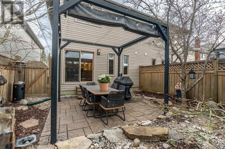 29687993/279-currell-avenue/westborohampton-park/ottawa/ontario/K1Z7J5_39