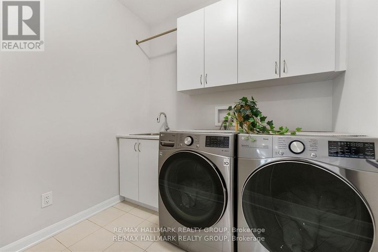 28543681/350-cloyne-crescent/half-moon-bay/ottawa/ontario/K2J6W4_42