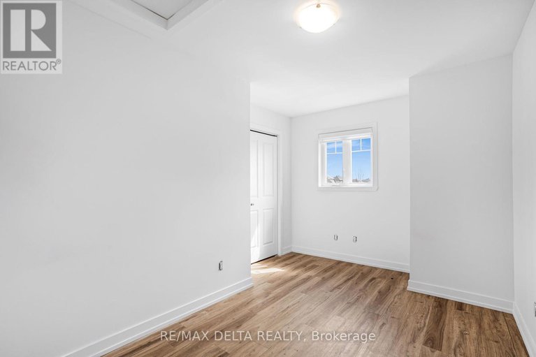 28245607/406-99-st-moritz-terrace/embrun/russell/ontario/K0A1W0_18